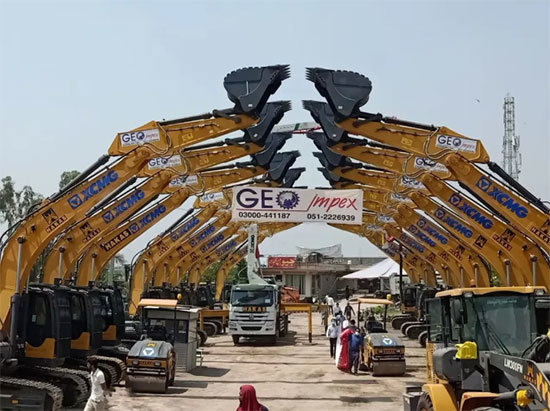 XCMG Golden Products Worth More than Ten Million Yuan Were Delivered to Pakistan to Participate in the Construction of the Local Three Gorges Project!